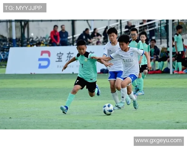 南京足球队在选拔赛中的比赛经验与表现分析与点评