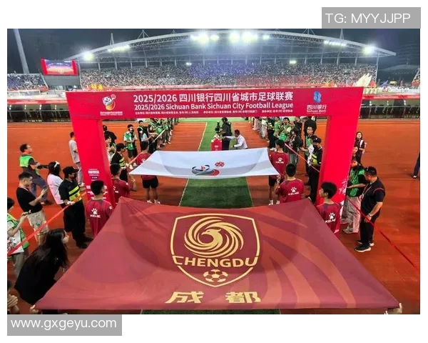 成都足球队的蜕变之旅:从地方球队到世界锦标赛的崛起之路 成都足球队的蜕变之旅:从地方球队到世界锦标赛的崛起之路