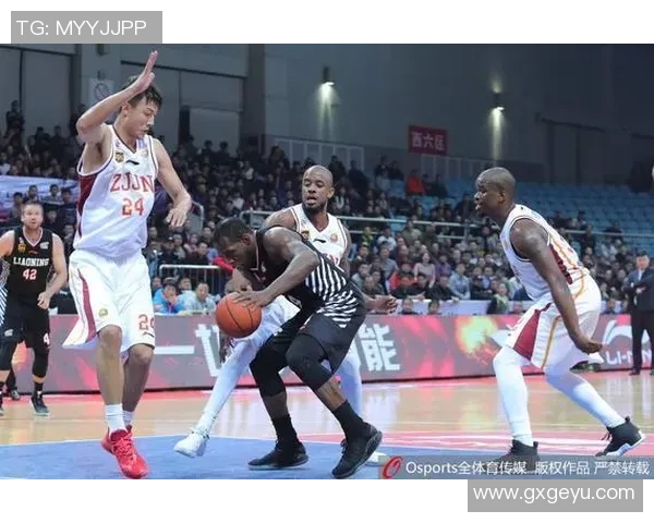 武汉篮球队的蜕变之路探索城市联赛新机遇与挑战 武汉篮球队的蜕变之路探索城市联赛新机遇与挑战