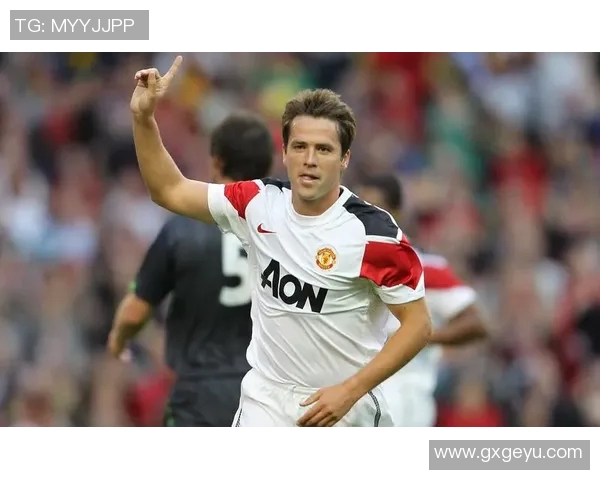 足球明星之间的深厚友情与默契合作探秘