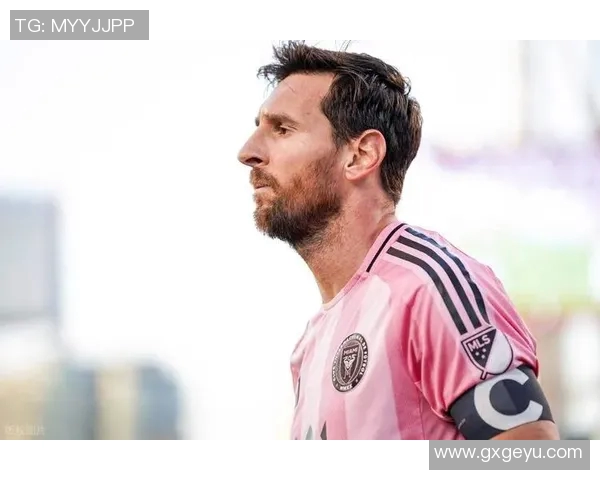 你最欣赏的足球明星是谁他们的魅力和成就让你印象深刻吗 你最欣赏的足球明星是谁他们的魅力和成就让你印象深刻吗